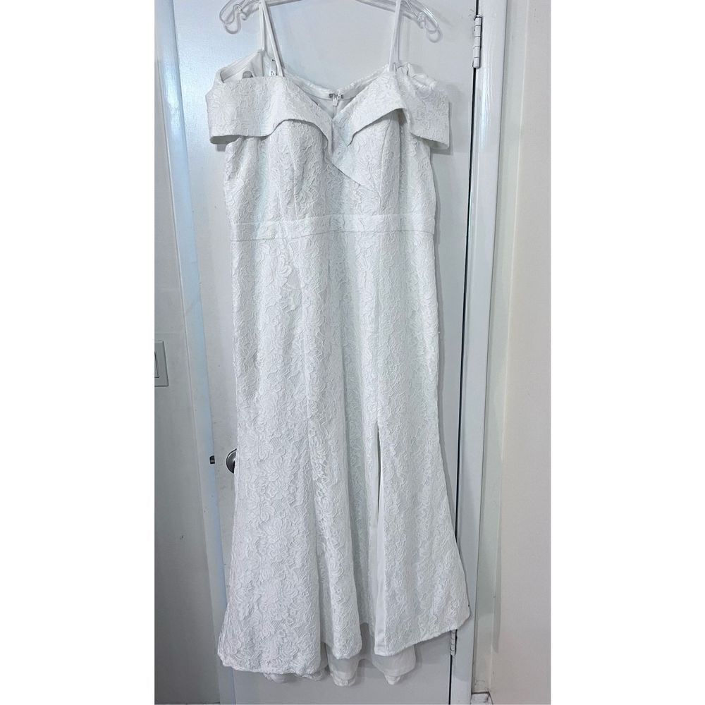 DB Studio Women's Lace Fully Lined Off The Shoulder Wedding Dress White Size 18W